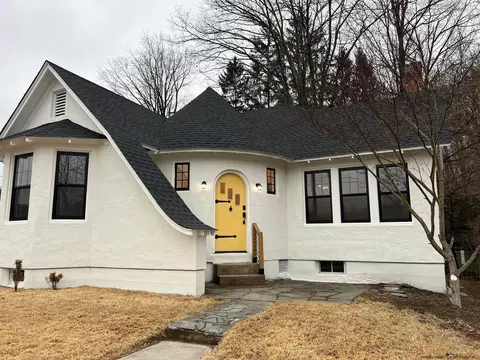 29 Hickory St, Ellenville, NY 12428