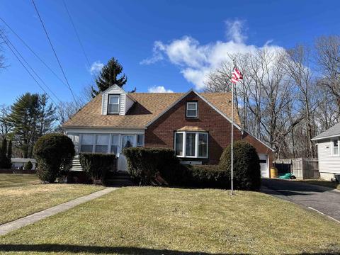 53 Fairview Ave, Kingston, NY 12401