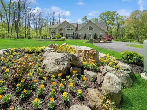 1764 Albany Post Rd, Wallkill, NY 12589 photo 2
