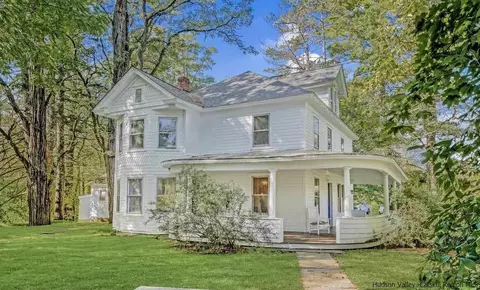 623 Wittenberg Rd, Bearsville, NY 12409