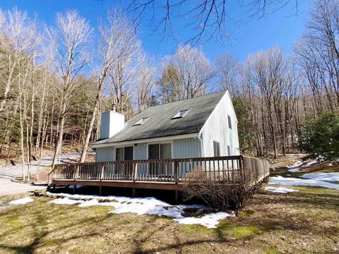 815 Roaring Brook Ln, Highmount, NY 12441
