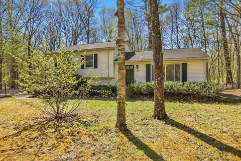 174 Hickory Hollow Dr, Palenville, NY 12463