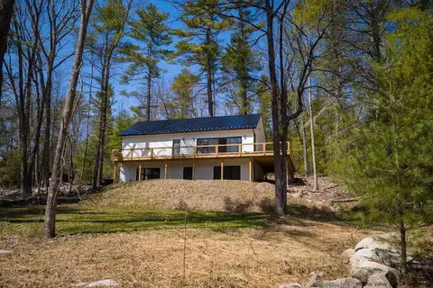 19 Parks Rd, Sparrow Bush, NY 12780