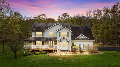 1013 Benjamin Van Keuren Dr, Pine Bush, NY 12566