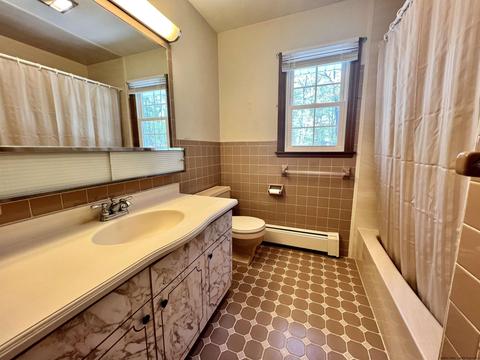 405 Strawridge Rd, Wallkill, NY 12589 photo 15