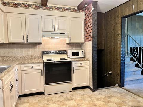 405 Strawridge Rd, Wallkill, NY 12589 photo 6