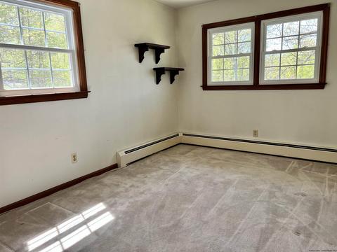 405 Strawridge Rd, Wallkill, NY 12589 photo 20