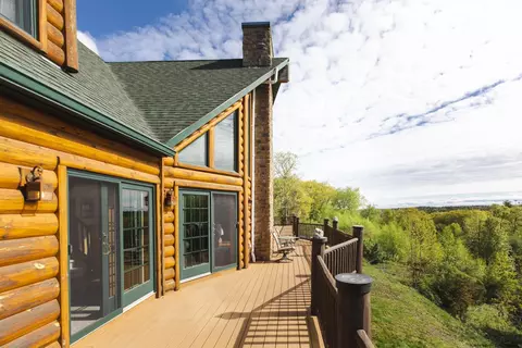 251 E Ridge Dr, Kingston, NY 12401
