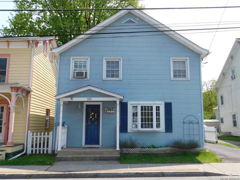 381 Main St, Rosendale, NY 12472