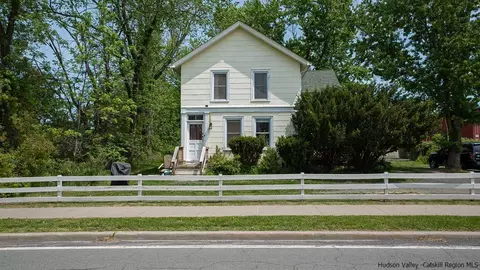 148 Main St, Gardiner, NY 12525