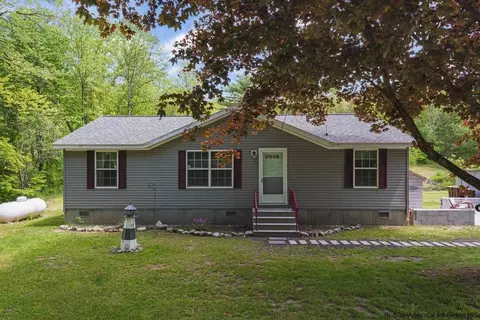 130 W Deans Ml, Coxsackie, NY 12192