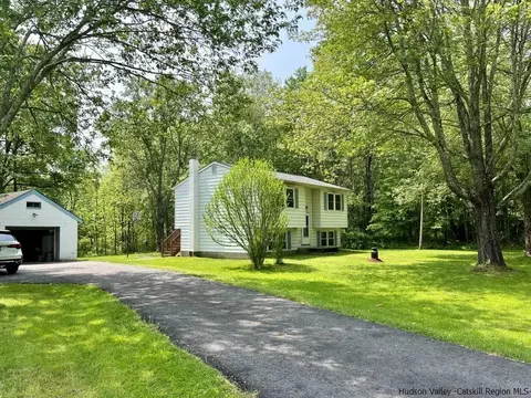 2433 Bruynswick Rd, Wallkill, NY 12589 photo 26