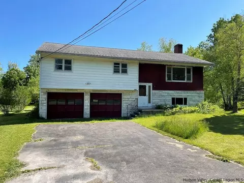 227 Lindorf St, Ulster Park, NY 12487
