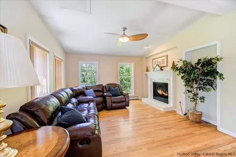 1237 Hoagerburgh Rd, Wallkill, NY 12589 photo 5