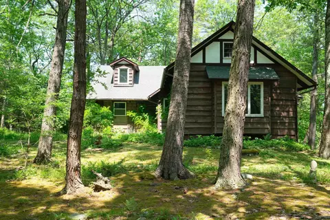 445 Stoll Rd, Saugerties, NY 12477
