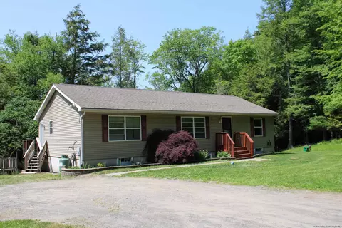 14 Sheffers Rd, Kerhonkson, NY 12446