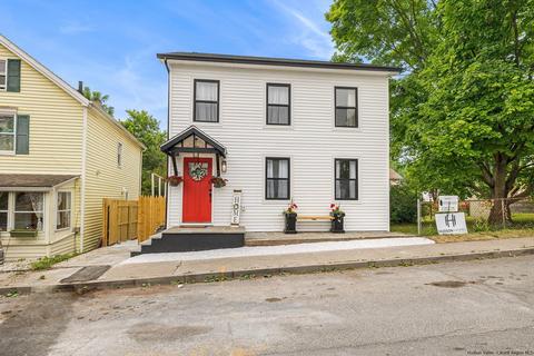 46 Mcdonald St, Saugerties, NY 12477