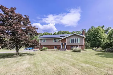 36 Rivka Rd, Saugerties, NY 12477