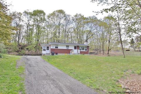 219 Mt Zion Rd, Marlboro, NY 12542