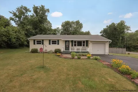 15 Fleetwood Dr #-, Wappingers Falls, NY 12590