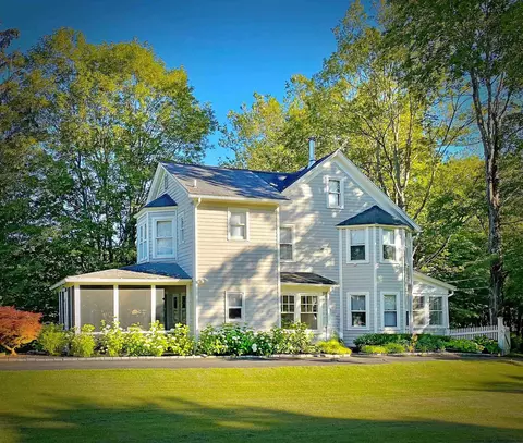 122 Peak Rd, Stone Ridge, NY 12484