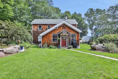 136 Lawrence Hl, Accord, NY 12404