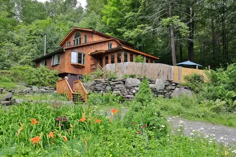 156 Pantherkill Rd, Phoenicia, NY 12464