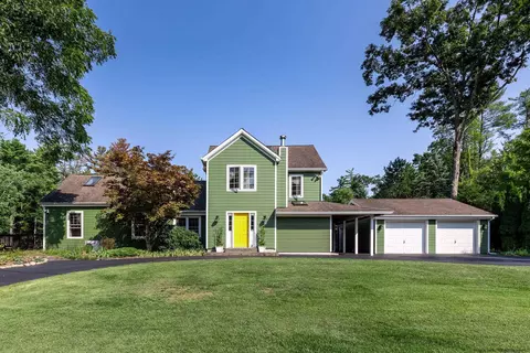2 Schneider Ln, Ruby, NY 12475