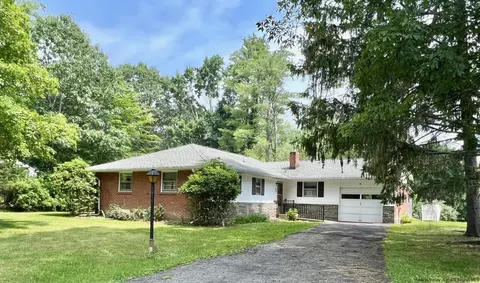 38 Maverick Rd, Woodstock, NY 12498