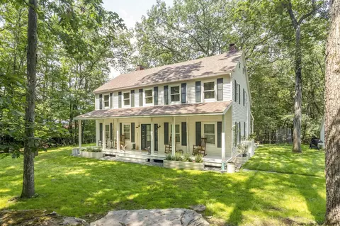 63 Country Club Ln, Woodstock, NY 12498