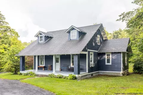 721 Mountain Ave, Purling, NY 12470