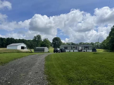 302 Springfield Hl, Cooperstown, NY 13326