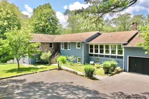 30 Rock Hvn, Kerhonkson, NY 12446