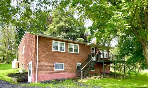 116 Union Ctr, Ulster Park, NY 12487