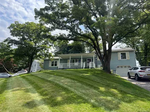 14 Brian Rd, Wappingers Falls, NY 12590