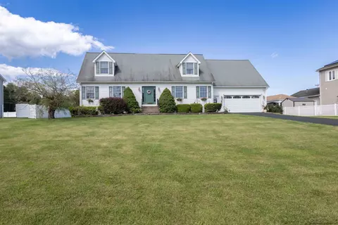 6 Beech Ct, Kingston, NY 12401