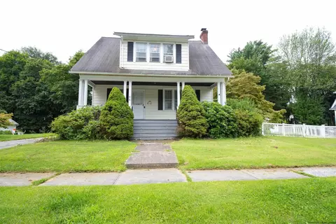 94 E Cedar St, Poughkeepsie, NY 12601