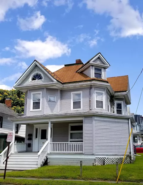 72 Foxhall Ave, Kingston, NY 12401
