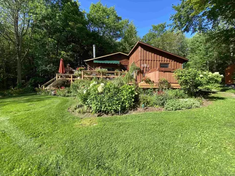 425 Vermilyea Rd, Halcottsville, NY 12438