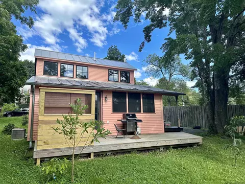 13 Mynderse St, Saugerties, NY 12477