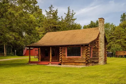 227 E Fallkill Rd, Hyde Park, NY 12538 photo 2