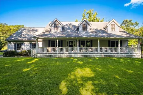 178 Upper Grand St, Highland, NY 12528