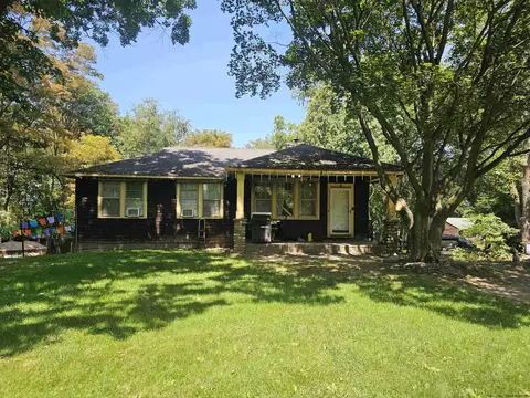 44 Husky Hl, Poughkeepsie, NY 12601