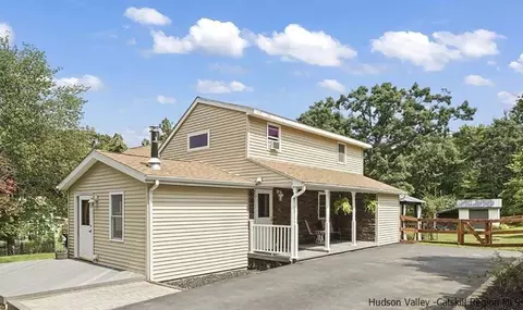 2556 Mile Hl, Valatie, NY 12184