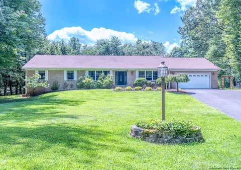 29 Cheryl Ct, Kingston, NY 12401