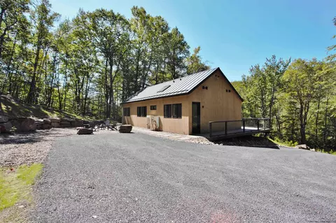 100 Diamond Notch Rd, Hunter, NY 12442
