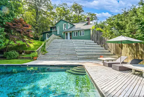 156 Lauren Tice Rd, Saugerties, NY 12477