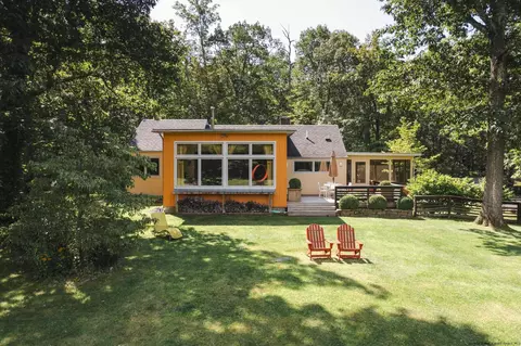 19 Wilber Ln, Woodstock, NY 12498