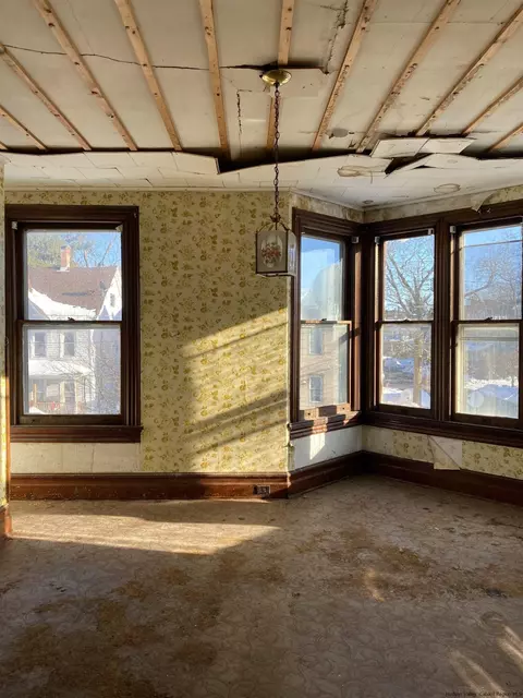 111 Downs St, Kingston, NY 12401 photo 25