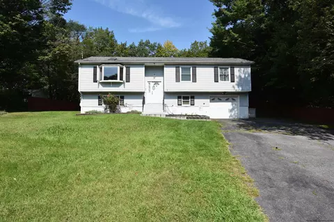 880 Route 211, Middletown, NY 10940